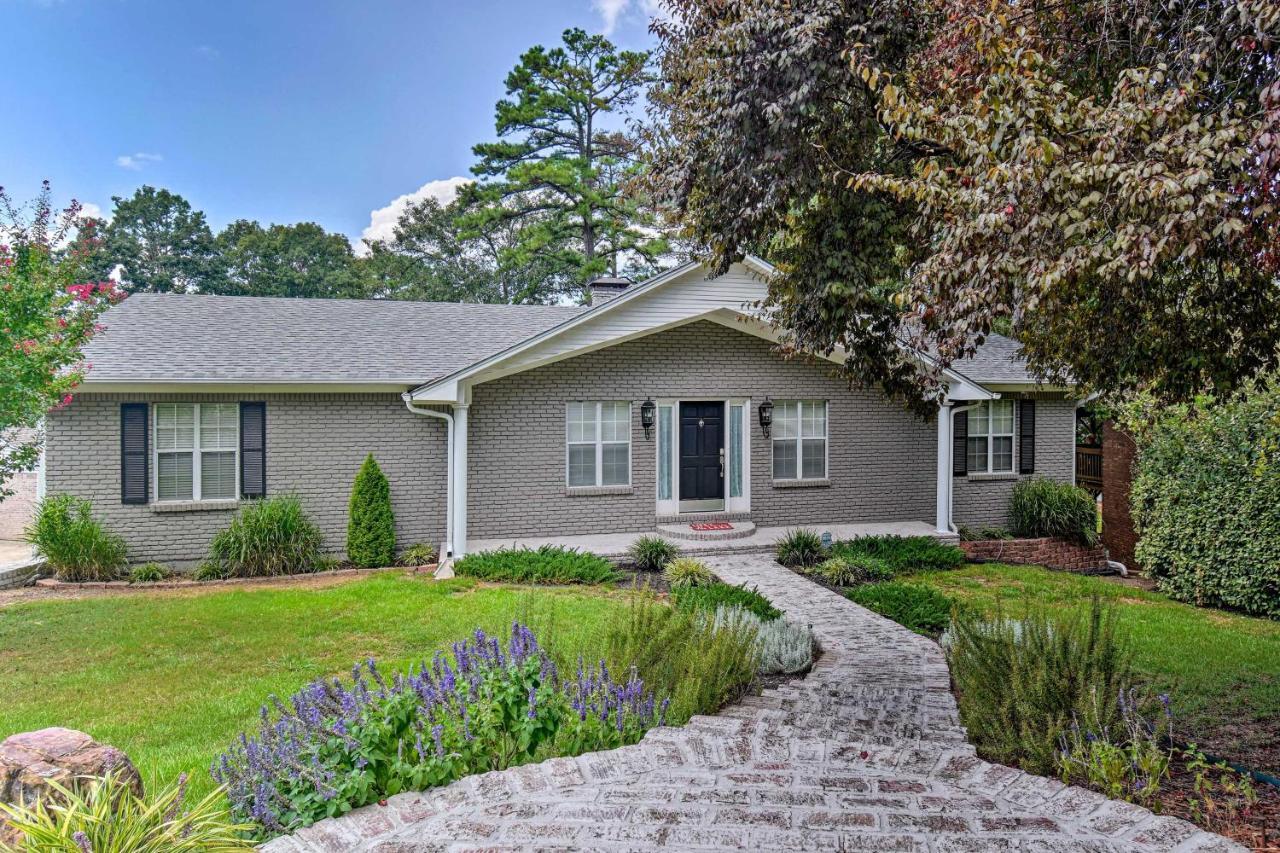 Hot Springs Home On Lake With Private Boat Dock! Exterior photo